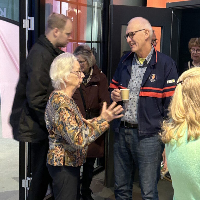 Arkivens Dag 2025: ögonblicksbilder med två av dagens huvudpersoner - Karin Rex Svensson och Tommy Sundin.